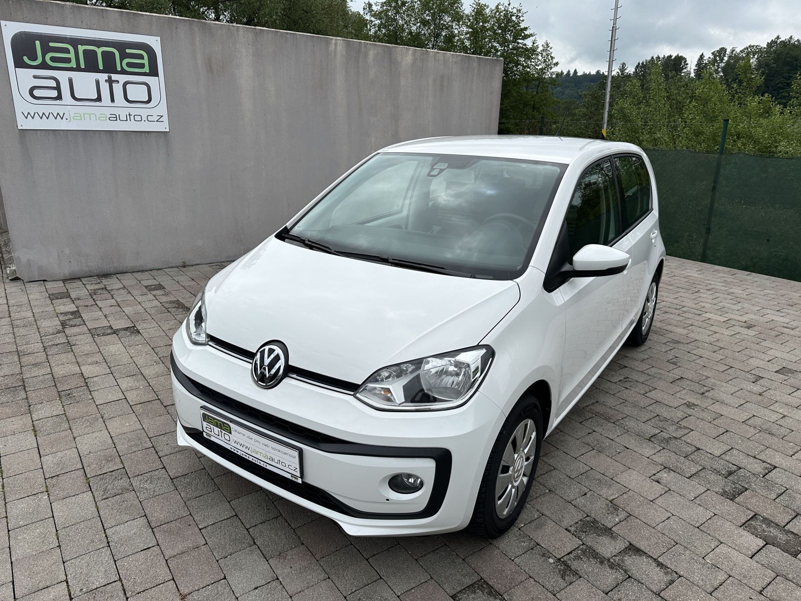 Volkswagen up! 1,0MPI 44kW MOVE SERVISKA